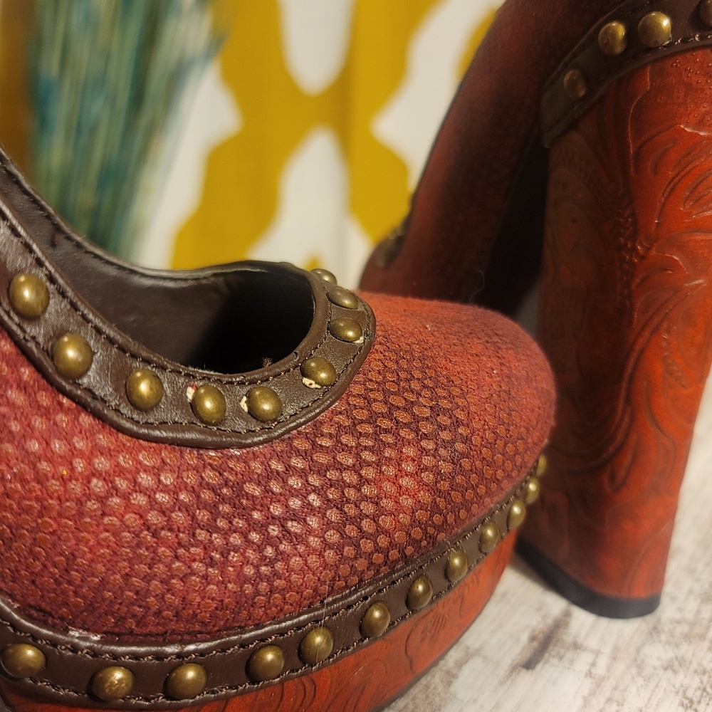 Not Rated - perfect mid-evil rock heel! - Picture 9 of 9